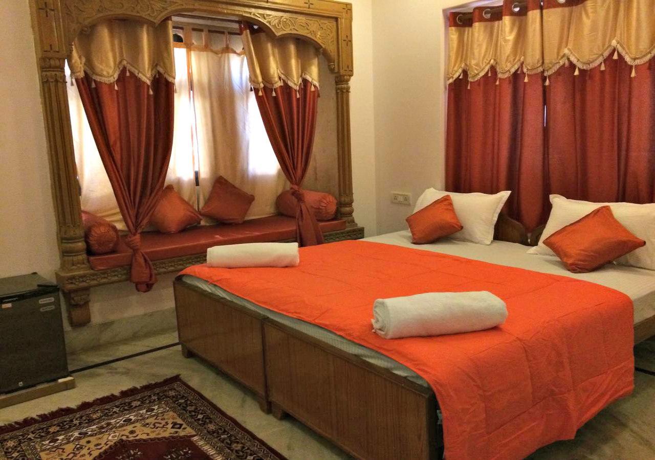 Hotel Kavi Palace 斋沙默尔 外观 照片