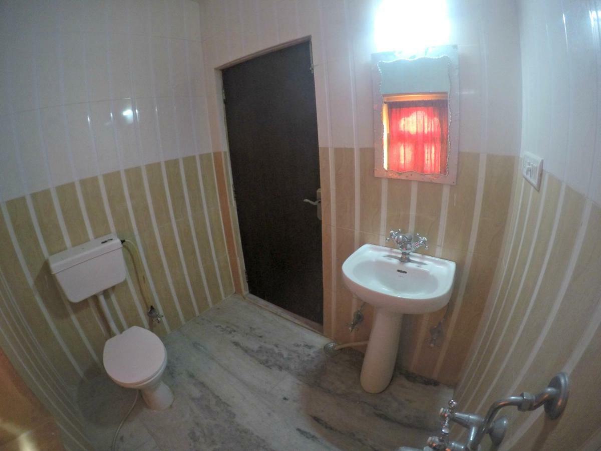 Hotel Kavi Palace 斋沙默尔 外观 照片